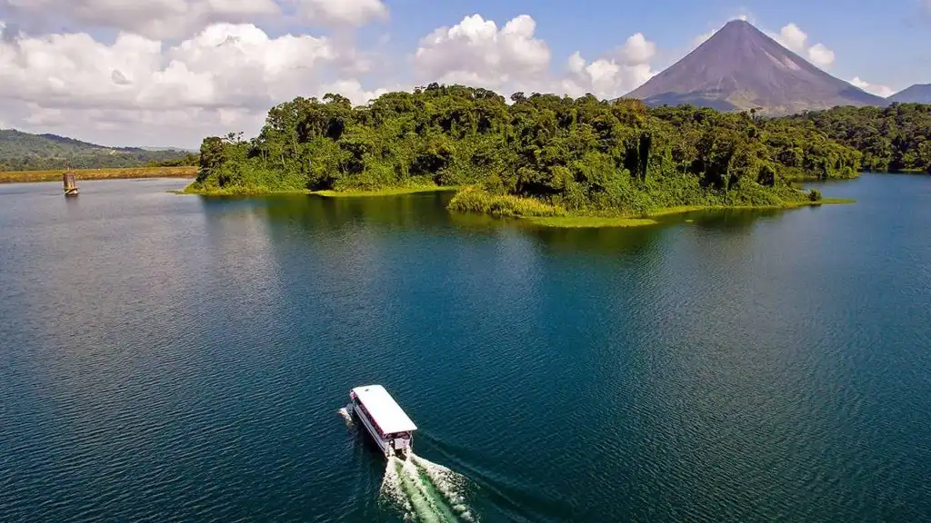 mistico-park-arenal-volcano-